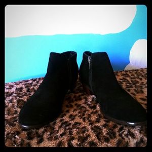 Crown Vintage Black Shoes